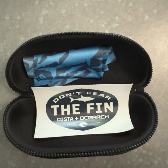 Costa Sunglasses Hard Case – Black with Blue Wave Logo - Picture 3 of 6